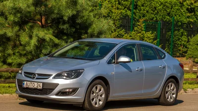 Українська поліція буде використовувати Opel Astra у якості патрульних авто