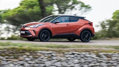 Ціна Toyota C-HR в Україні – тест-драйв Тойота C-HR 2019