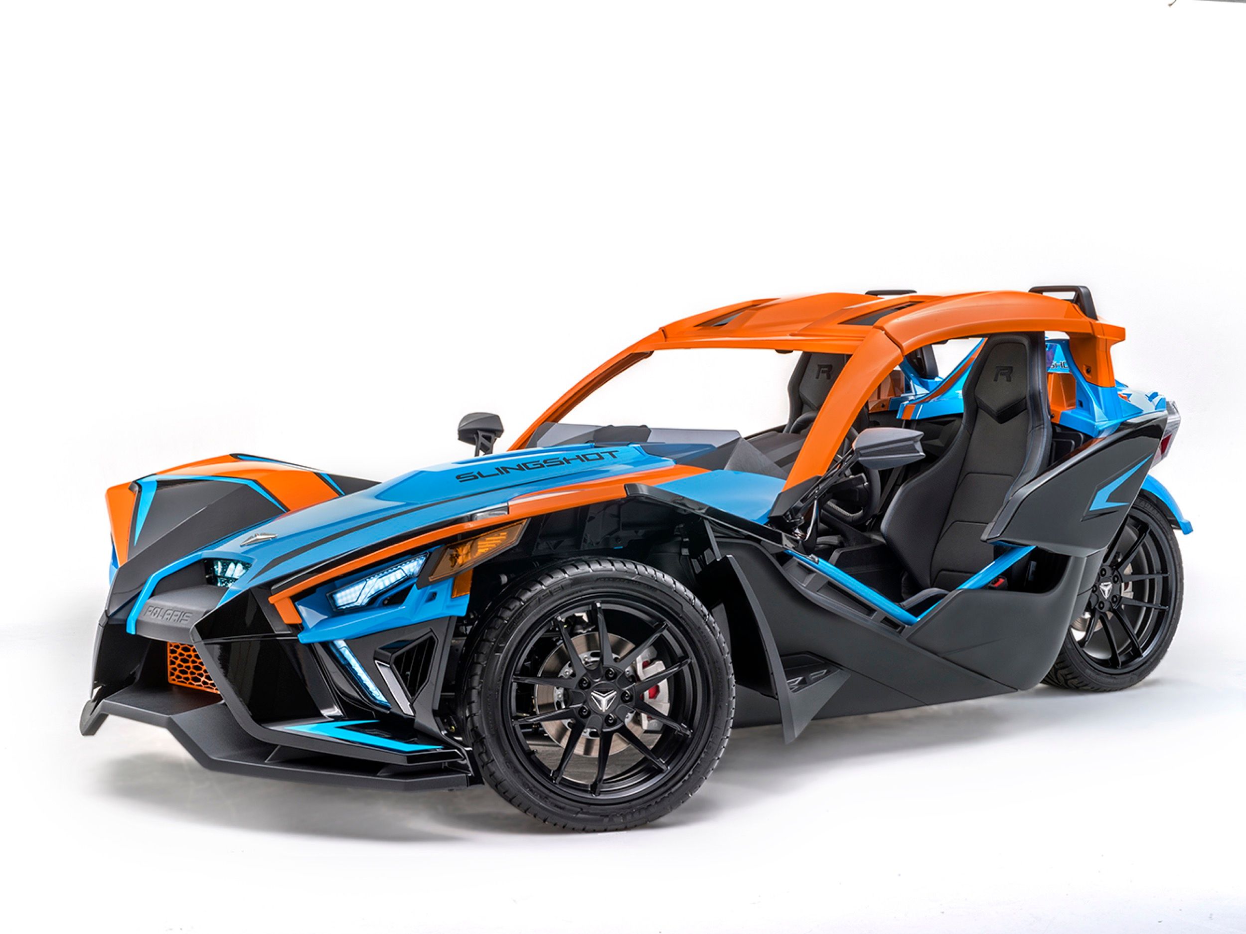 Новый Polaris Slingshot получил 200 лошадей на три колеса