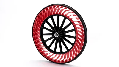 Инновационные колеса от Bridgestone, которые не боятся проколов, появятся на серийном транспорте уже в этом году