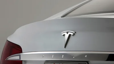 Tesla відмовилась від своїх "ГігаФабрик" і відкриє новий дизайн-центр в Європі