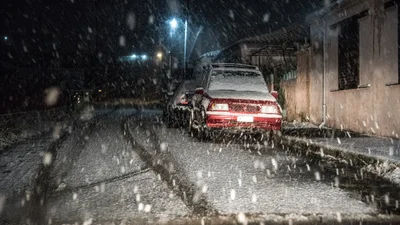 Чи варто виїжджати на авто, якщо надворі мокрий сніг з морозом