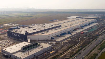 Акции Tesla за день выросли в цене на 20%