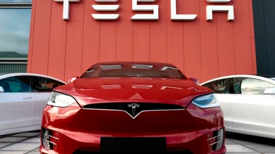 В Украине Tesla наступает на пятки "Лифу"