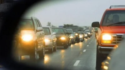 Штраф за їзду вдень без увімкнених фар легко оскаржити