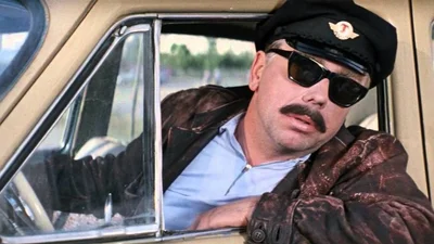 Кабмін дозволив таксистам їздити смугами громадського транспорту