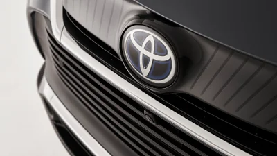 Toyota представила две новые модели, которые не достанутся украинцам
