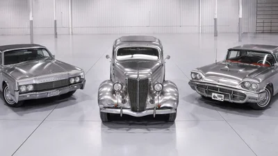 Колекцію автомобілів з кузовами з нержавіючої сталі виставили на торги