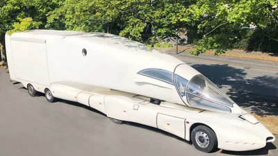 На продаж виставили вантажівку з майбутнього