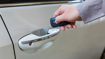 Угон авто с бесключевым доступом: как уберечь авто, методы