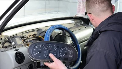 В Україні хочуть заборонити скручувати пробіг на автомобілях