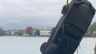 Рибалка виловив вкрадений 32 роки тому спорткар