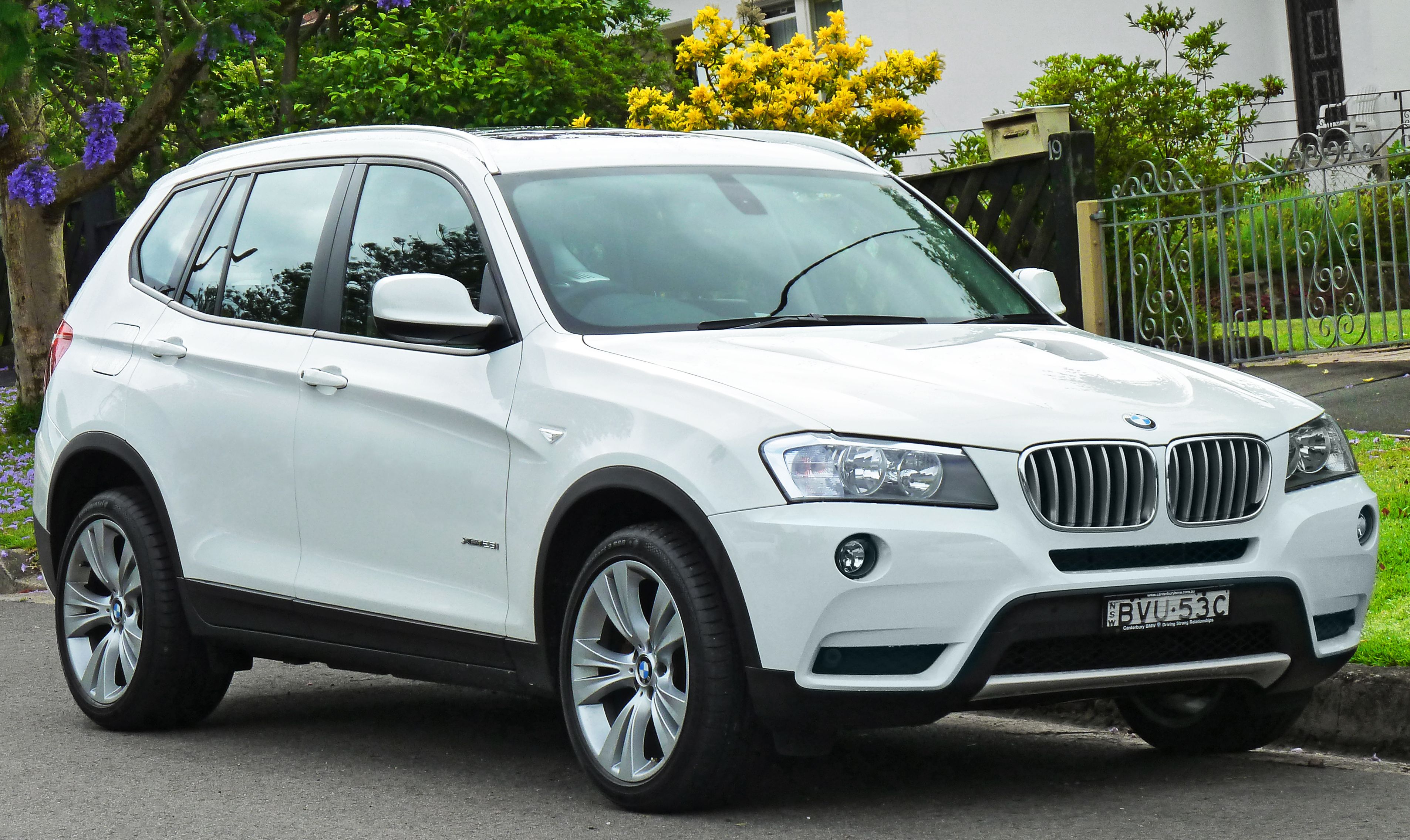 Подержанный BMW X3 второго поколения: действительно ли так часто ломается