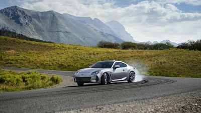 Subaru BRZ 2022 представлена офіційно: 228 сил, задній привід і атмосферний мотор