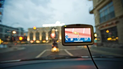 Автомобильный GPS-навигатор: как выбрать в 2020, какие бывают