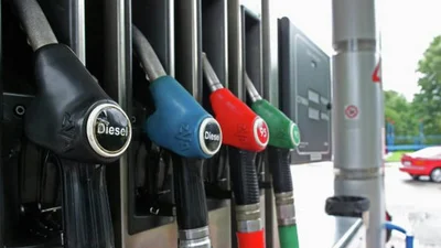 За минулий тиждень в Україні суттєво подорожчав бензин