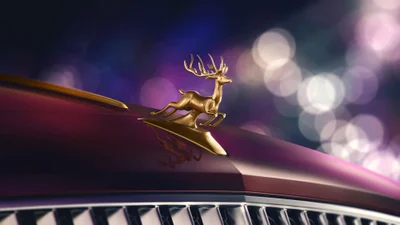 Розкішний седан з фігуркою оленя на капоті: Bentley Flying Spur Reindeer Eight