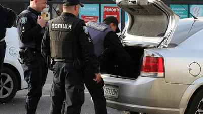 Коли поліцейській має право проводити "поверхневу перевірку" транспортного засобу