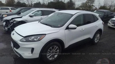 Из США в Украину начали возить новые Ford Kuga: вдвое дешевле, чем в автосалоне