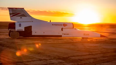 Чтобы установить новый наземный рекорд скорости, не хватило денег