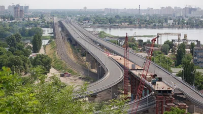 В Укравтодорі пообіцяли добудувати Дарницький міст