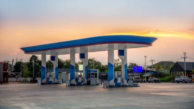 Нефтяные АЗС оказались под запретом в одном городе штата Калифорния