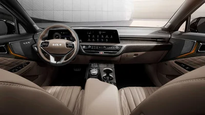 Kia K8 раскрыл свой интерьер на официальных фото