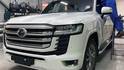 В Мережі з’явилось перше відео з новим Toyota Land Cruiser