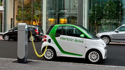 Электрокары через несколько лет могут стать доступнее традиционных авто