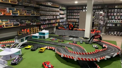 Колекціонер зібрав неймовірну колекцію з 40 тисяч масштабних моделей автомобілів