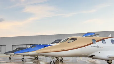 Літак Honda став літати на більшу відстань