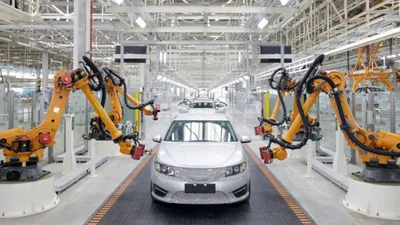 Які автовиробники планують повністю перейти на електромобілі