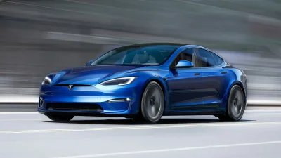 Tesla отменила выпуск топовой Model S Plaid+