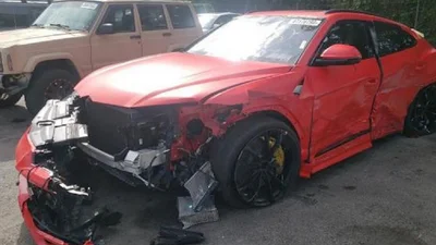 За разбитый Lamborghini Urus просят всего 850 долларов
