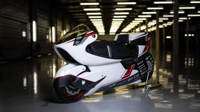 Повнопривідний електричний мотоцикл з "дірявим" кузовом спробує встановити світовий рекорд швидкості