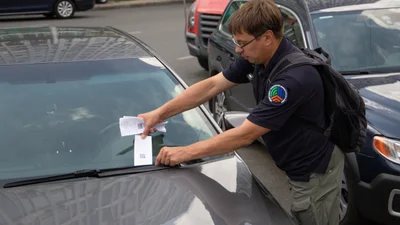 З 16 липня київських автовласників почнуть штрафувати за несплату паркування