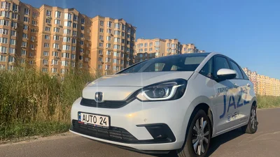 Тест-драйв Honda Jazz Hybrid: что за диковинка?