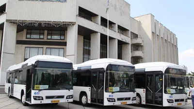 В Киеве начали курсировать гибридные автобусы Volvo