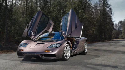 McLaren F1 1995 року випуску проданий за рекордні 20 мільйонів доларів - 16 серпня 2021 - Auto24
