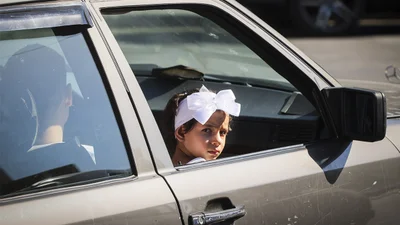 З якого віку можна їздити на передньому сидінні авто: ПДР