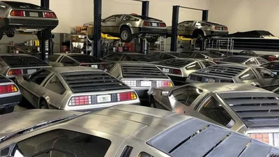 В США сфотографували одразу 17 DeLorean DMC-12 - 23 серпня 2021 - Auto24
