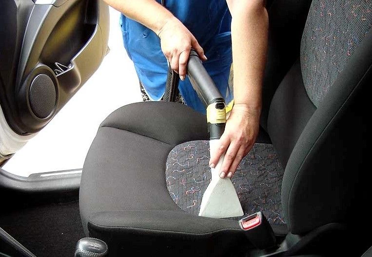 Как почистить салон авто своими руками⁠⁠