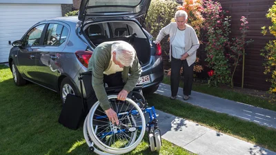 Знак Водій з інвалідністю: ПДР України, документи, парковка