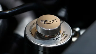 Моторное масло на зиму: пять вопросов и практические советы