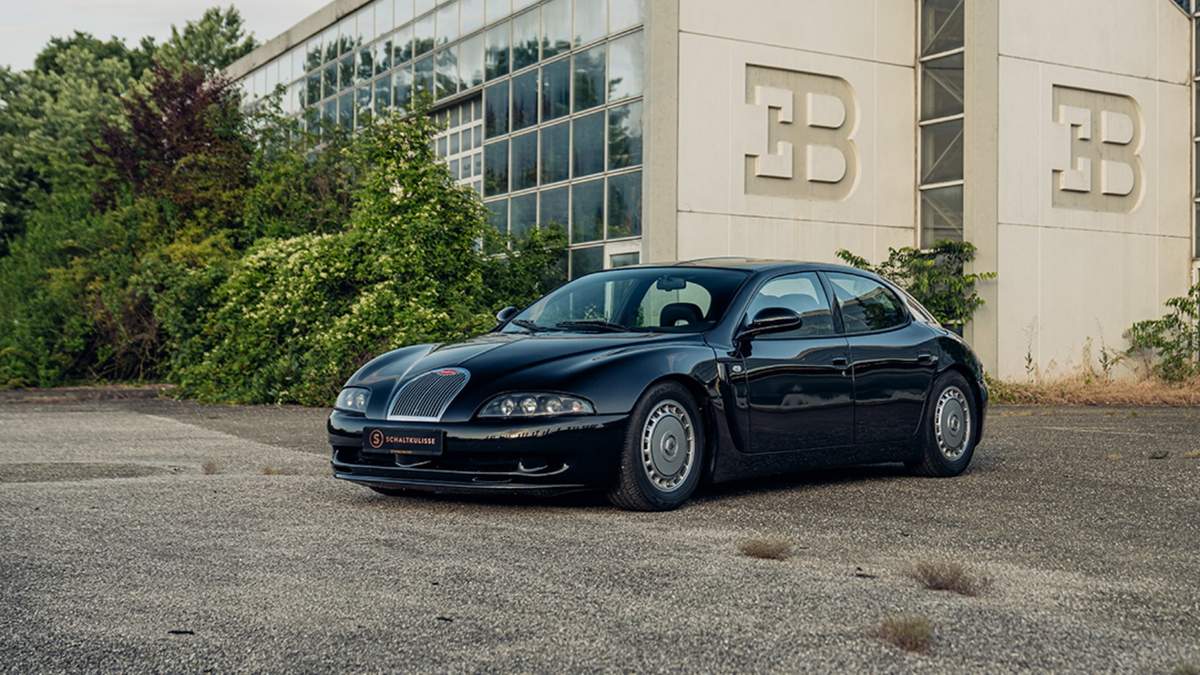 На продажу выставили один из трех прототипов седана Bugatti EB 112