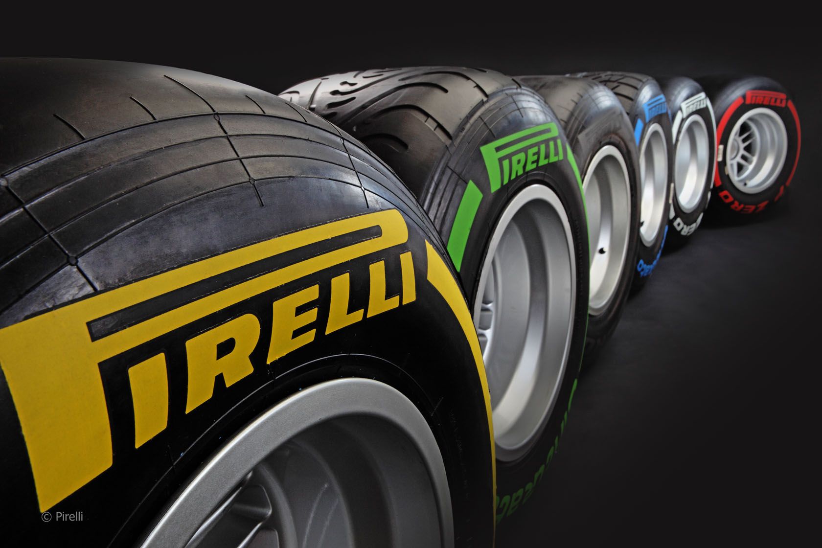 Пирелли мишлен. Pirelli f1 2022 Tyres. Пирелли шины производитель. Пирелли 2021. Пирелли Пауэрджи.