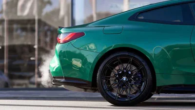 BMW поддерживает Украину и первым вышел из россии