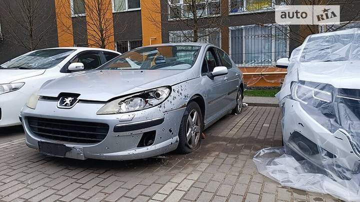 В Украине продают уничтоженные рашистами автомобили 1