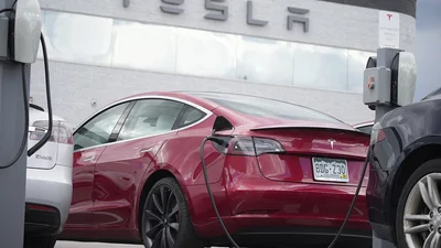 Доля продаж электромобилей в мире превысила 10%