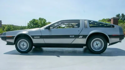 DeLorean в стані нового авто виставили на аукціон - Auto24